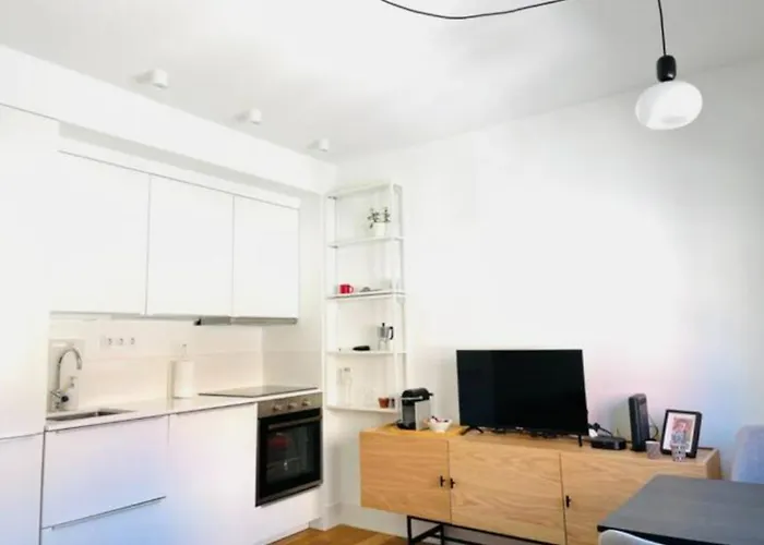 Vm - Cozy & Quiet At Campo Ourique Lisbon