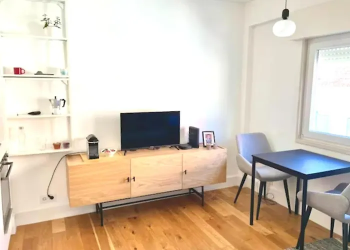 Vm - Cozy & Quiet At Campo Ourique * Lisbon